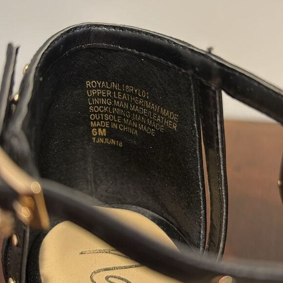 Nanette Lepore Black Kitten Heel Pumps with Gold Studs Size 6 - Picture 8 of 9